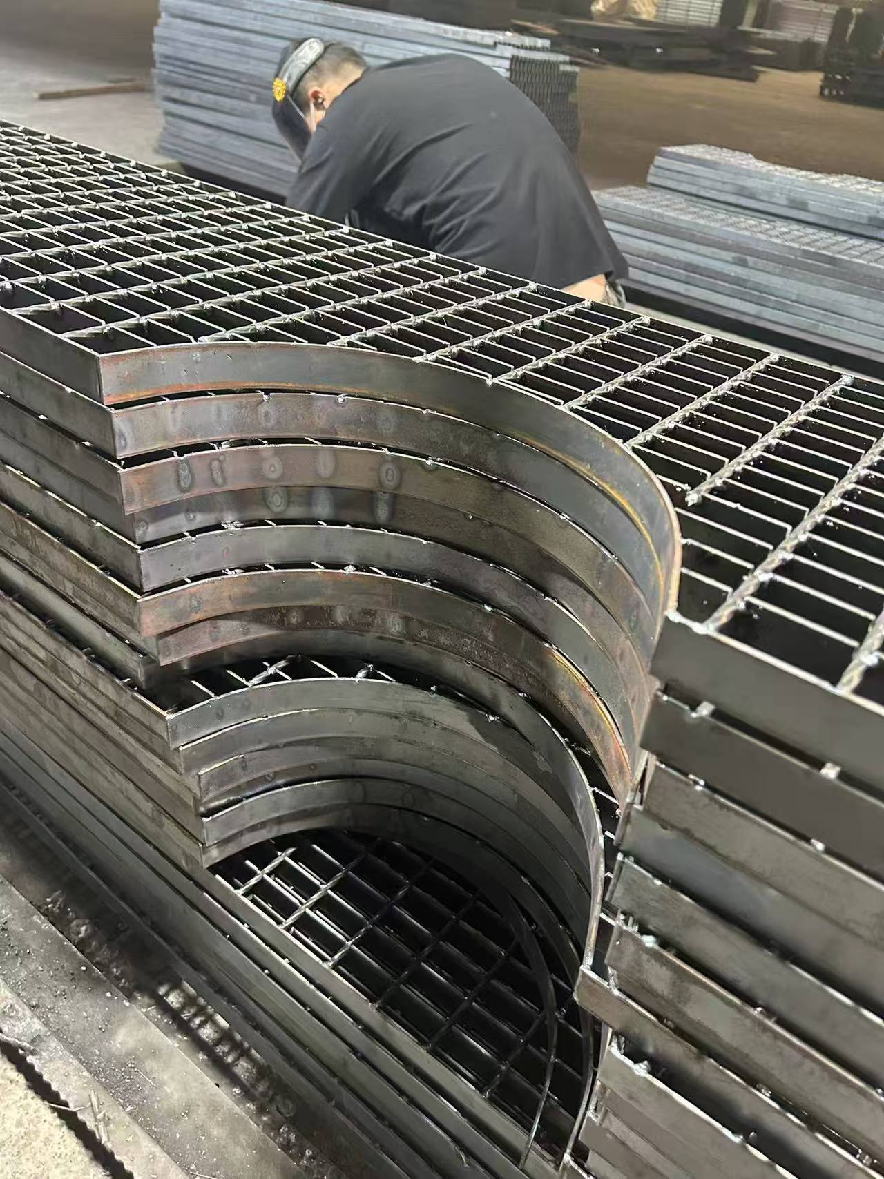 异形镀锌钢格栅